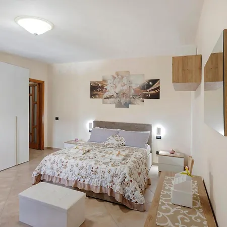 Apartment Prima Luce *